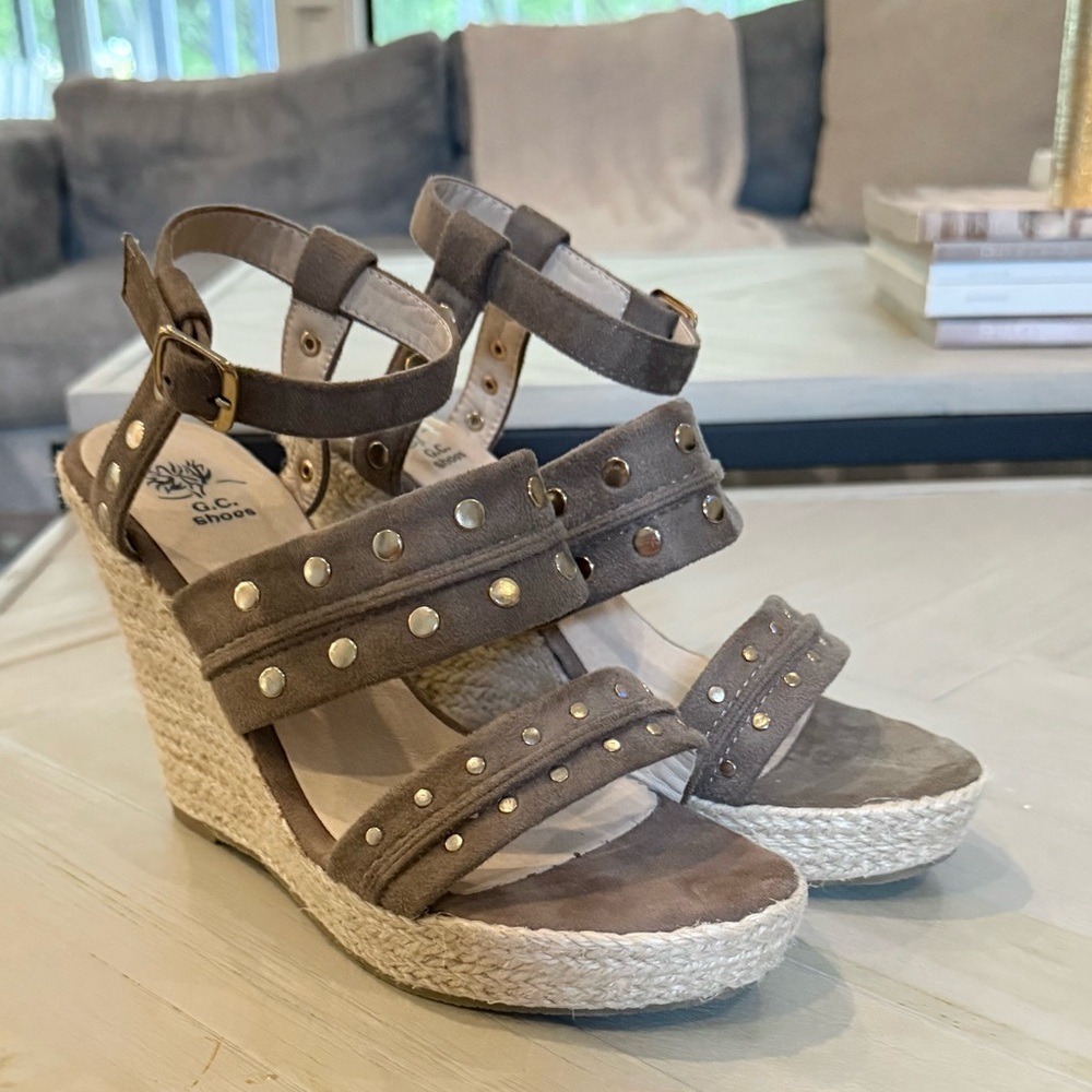 Boutique, Chic, Boho Women's Brown/Tan Wedge Sandals Size 9.